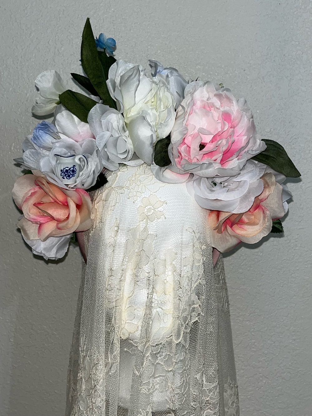 New.
Bespoke mixed floral headband, headpiece, fascinator.